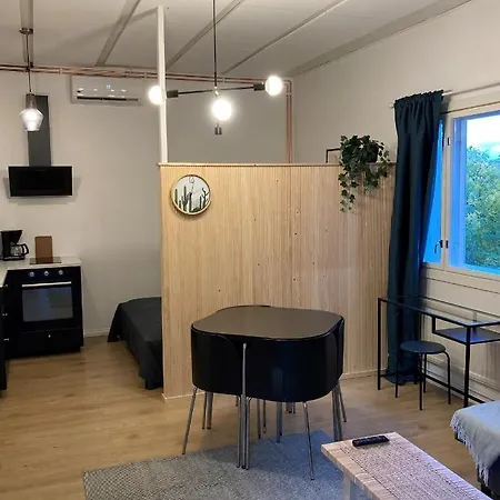 Apartment Hurmaava Vierassviitti Hyvaellae Sijainnilla! *